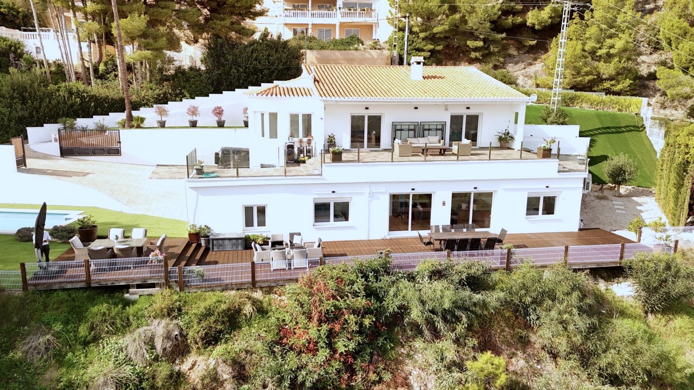 Volledig gerenoveerde luxe villa met zeezicht in Calpe, Villa Abby