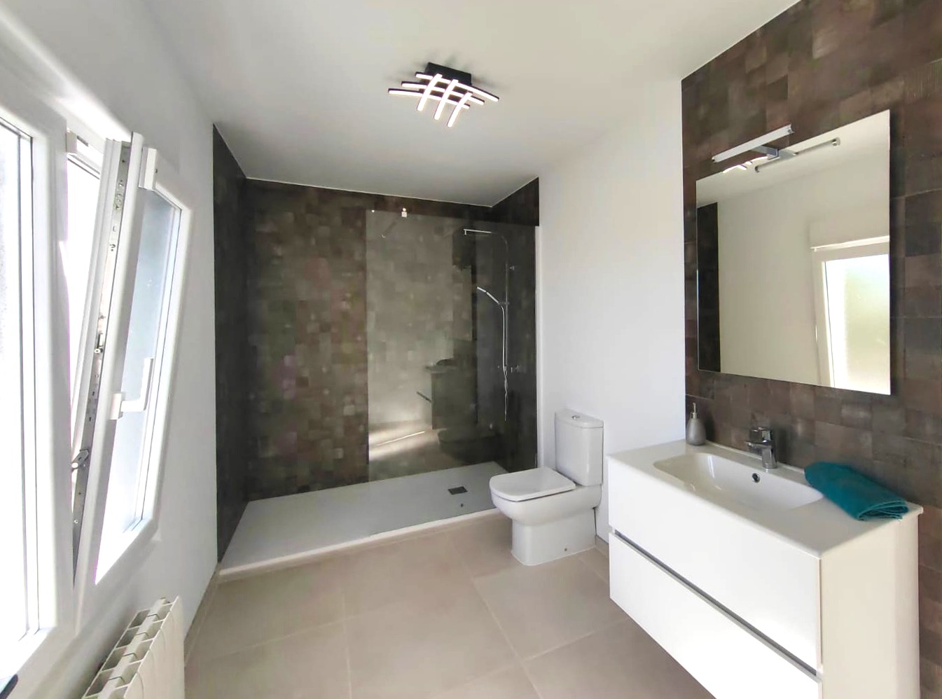 Volledig gerenoveerde luxe villa met zeezicht in Calpe, Villa Abby