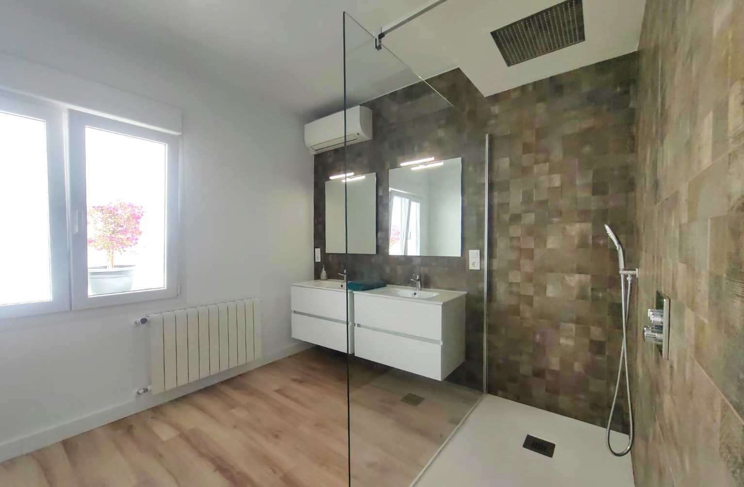 Volledig gerenoveerde luxe villa met zeezicht in Calpe, Villa Abby