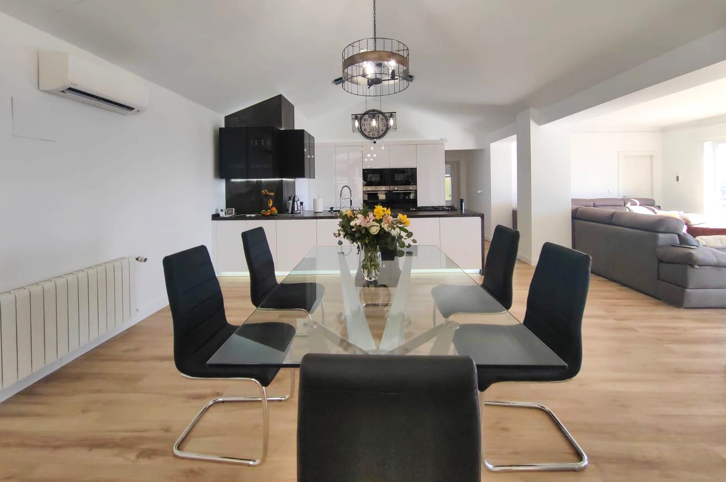 Volledig gerenoveerde luxe villa met zeezicht in Calpe, Villa Abby