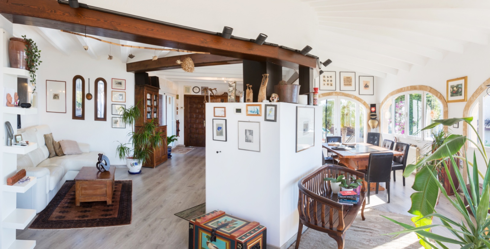 3055 - Traditional style villa with complete guest accommodation in Jávea, Villa Lilly
