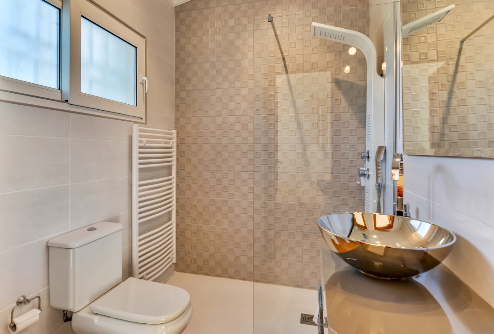 Mediterrane villa met zeezicht gastenstudio in Benissa, Villa Enola