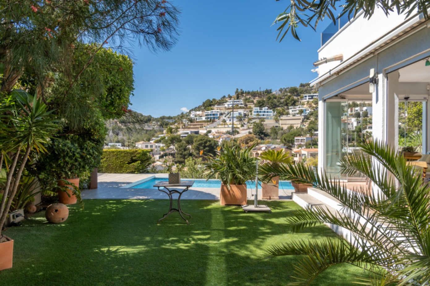 Mediterrane villa met zeezicht gastenstudio in Benissa, Villa Enola