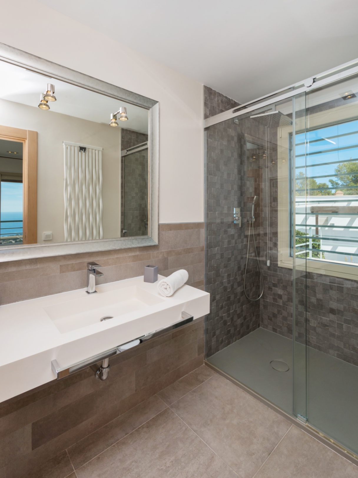 Luxe villa in traditionele stijl met panoramisch uitzicht op zee in Benissa Costa, Villa Ruth