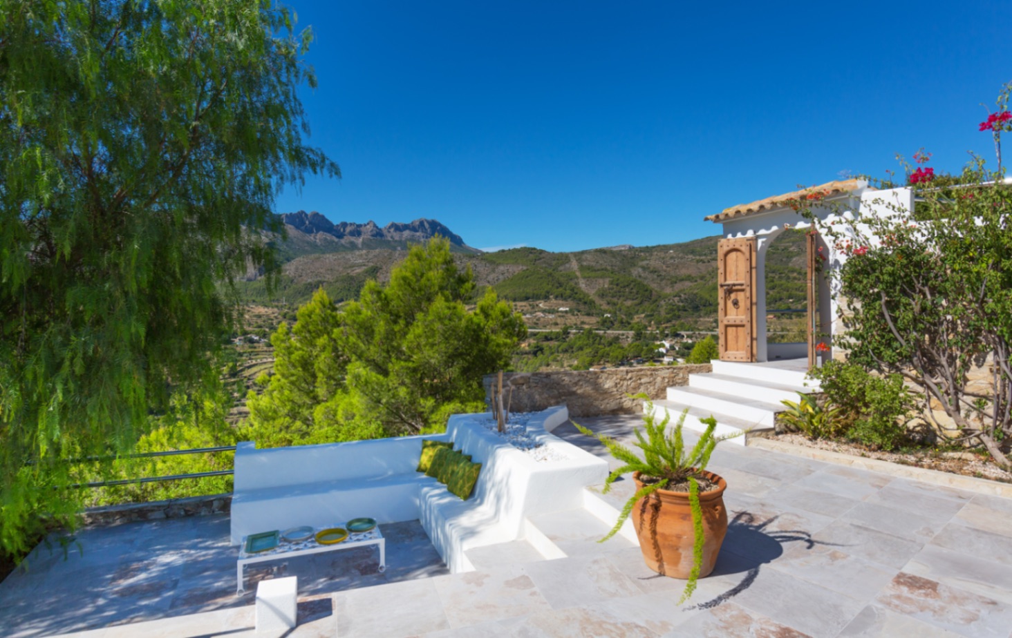3054 - A modern finca with stunning views, Finca Ruby