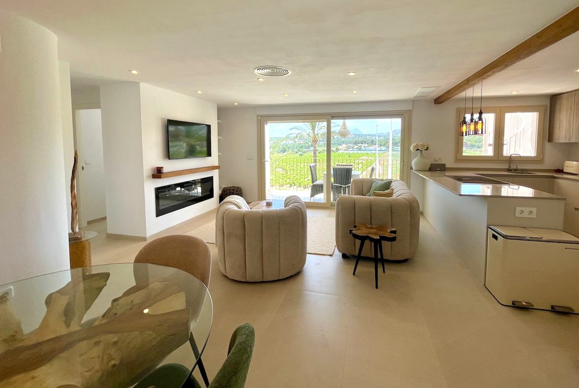 Gerenoveerd luxe duplex penthouse met privézwembad in Club Moraira, Ático Noomi