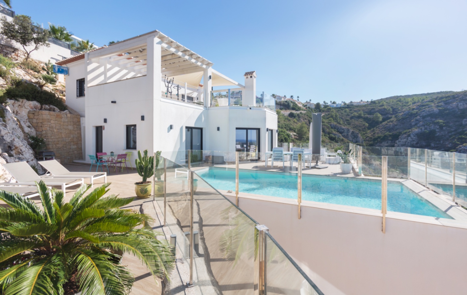 Fantastische, recent gebouwde luxe villa in Dénia met panoramisch uitzicht op zee, Villa Amy