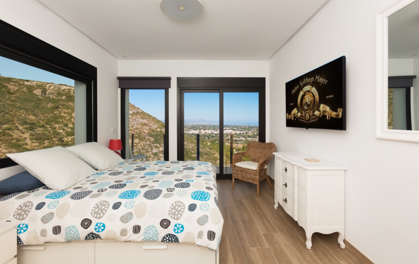 Fantastische, recent gebouwde luxe villa in Dénia met panoramisch uitzicht op zee, Villa Amy