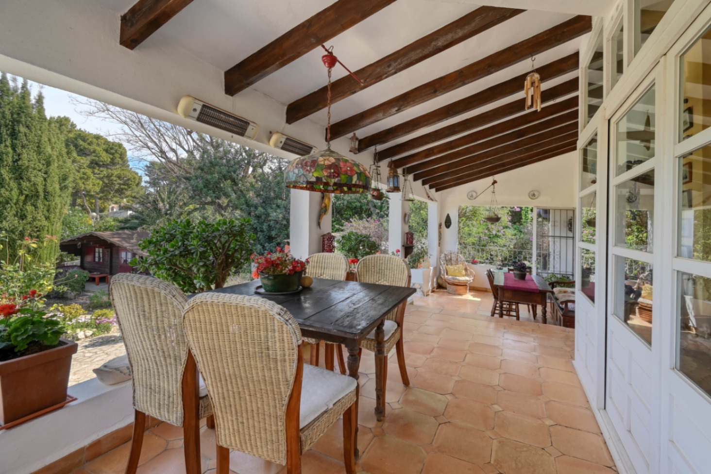 Gezellig toevluchtsoord midden in de natuur in Jávea, Villa Katie