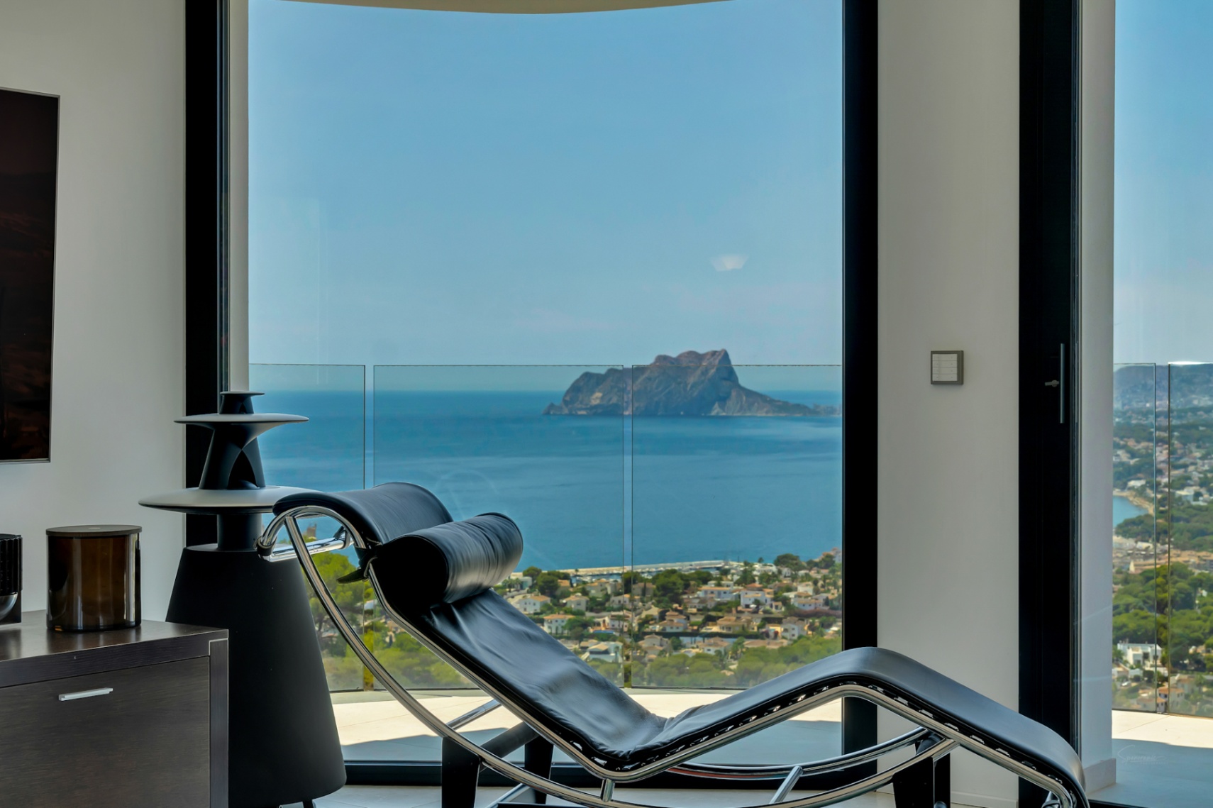 Villa met panoramische uitzichten te koop boven El Portet, Moraira, Villa Aileen