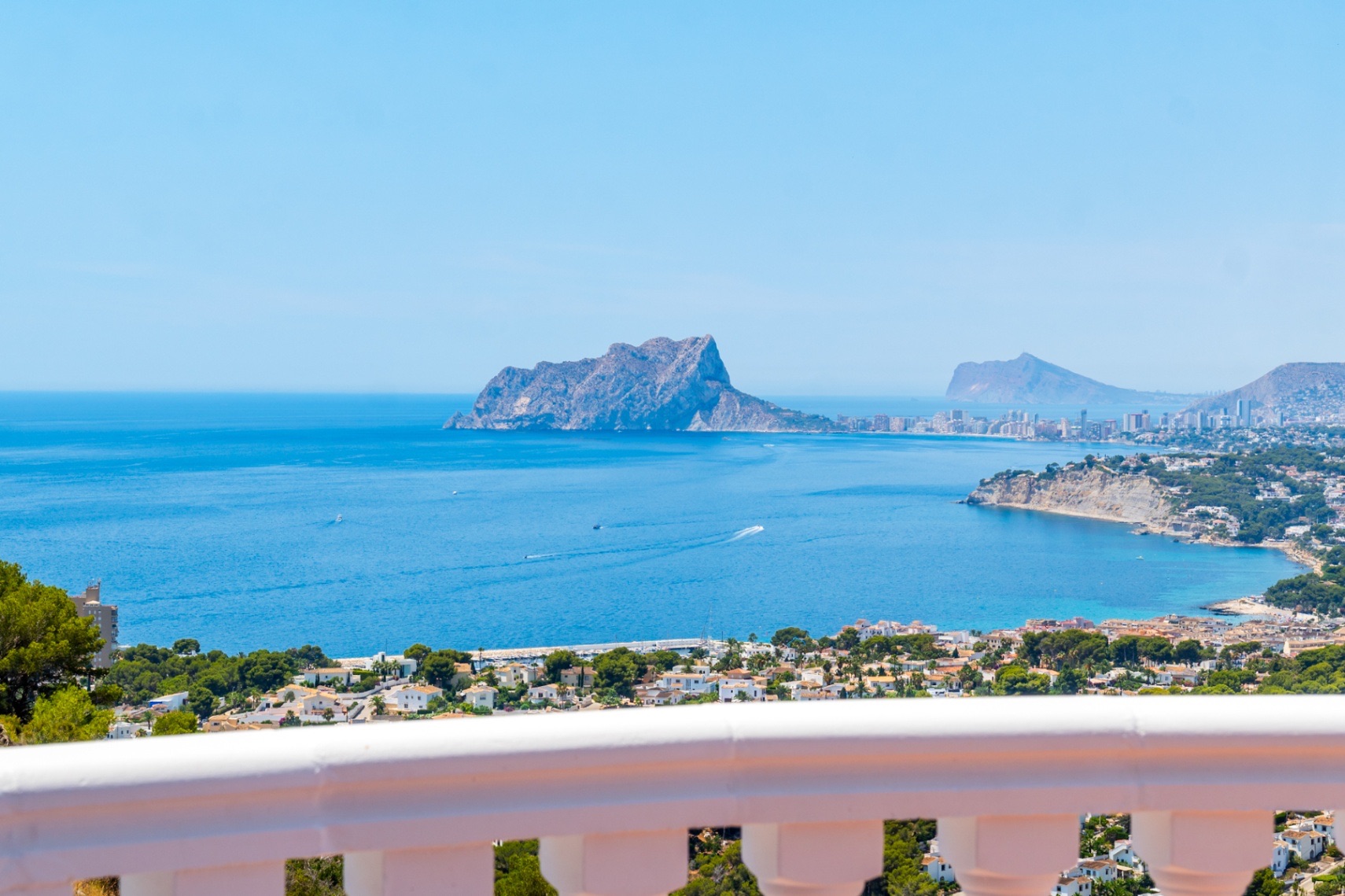 Villa met panoramische uitzichten te koop boven El Portet, Moraira, Villa Aileen