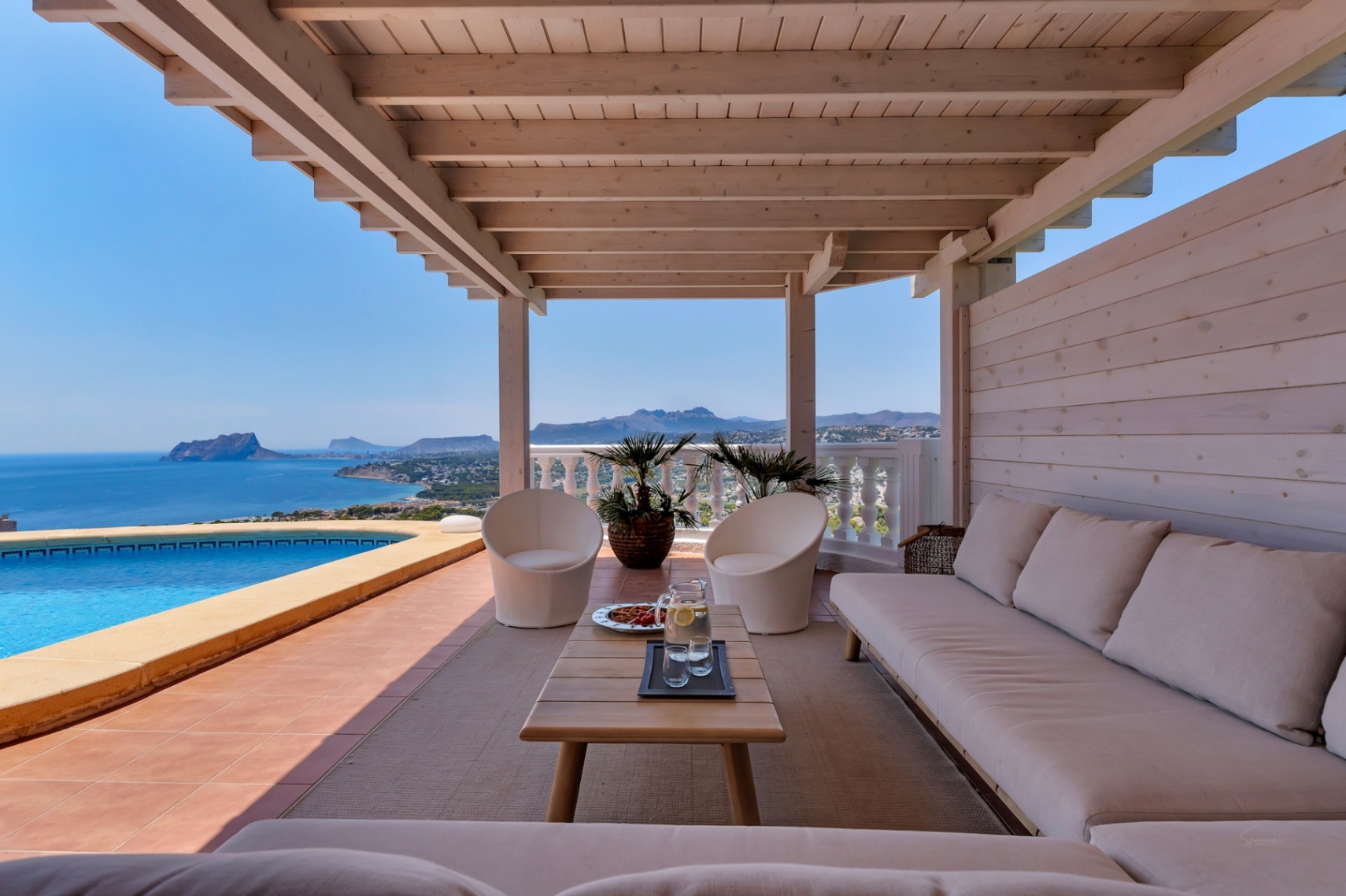 Villa met panoramische uitzichten te koop boven El Portet, Moraira, Villa Aileen