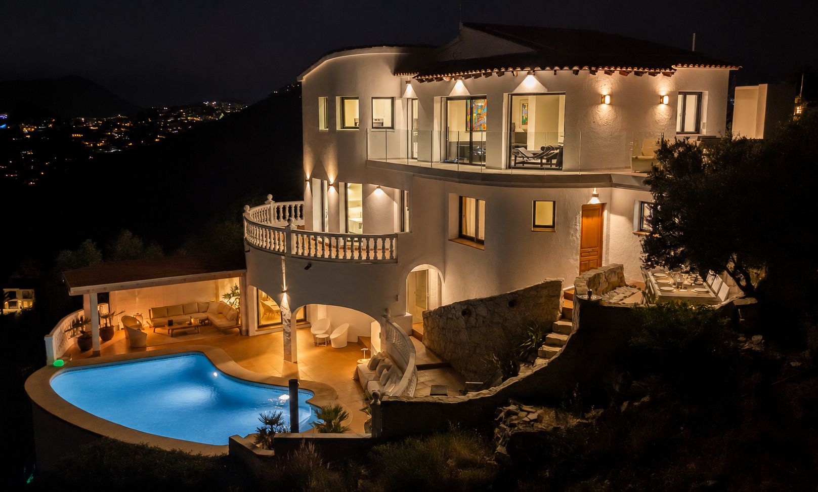 Villa met panoramische uitzichten te koop boven El Portet, Moraira, Villa Aileen
