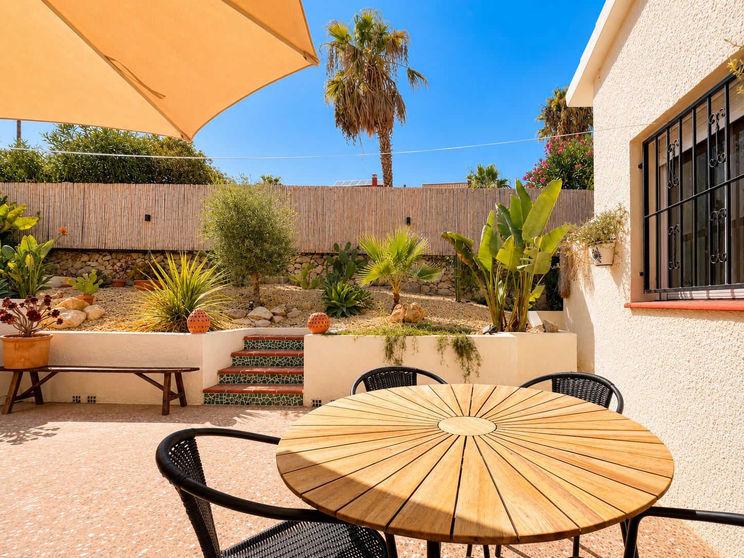 Gerenoveerde villa met gastenstudio in La Nucía, Villa Carla