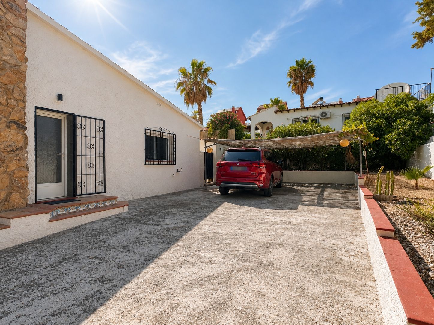 Gerenoveerde villa met gastenstudio in La Nucía, Villa Carla