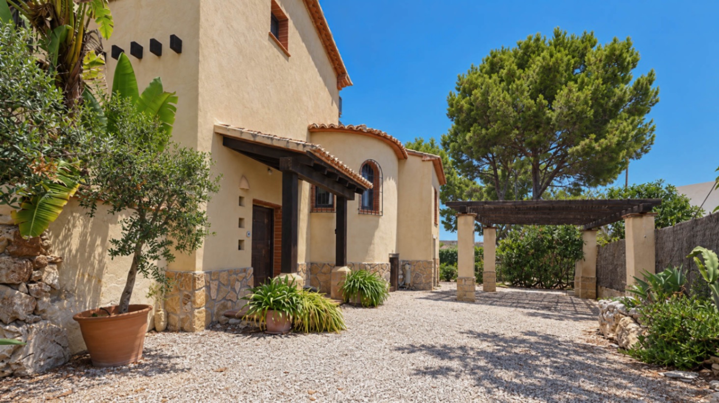 Privé-oase midden in de natuur in Jávea, Villa Saskia