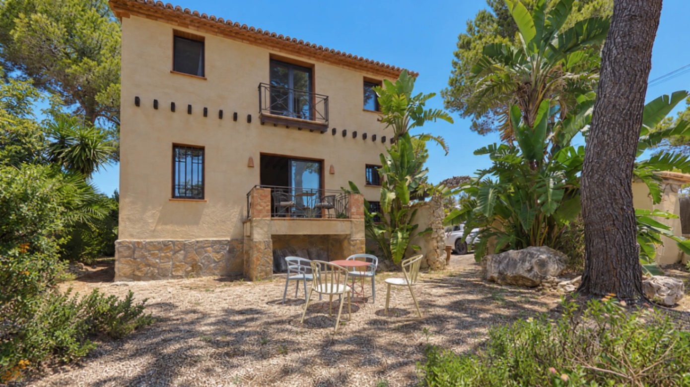 Privé-oase midden in de natuur in Jávea, Villa Saskia