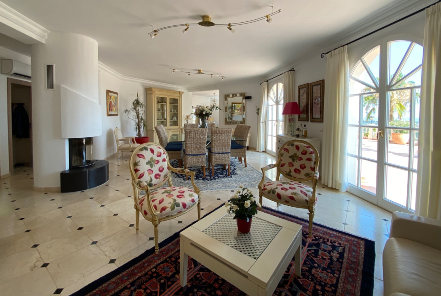 5024 - Very spacious classic villa for sale in La Sella, Villa Manila.